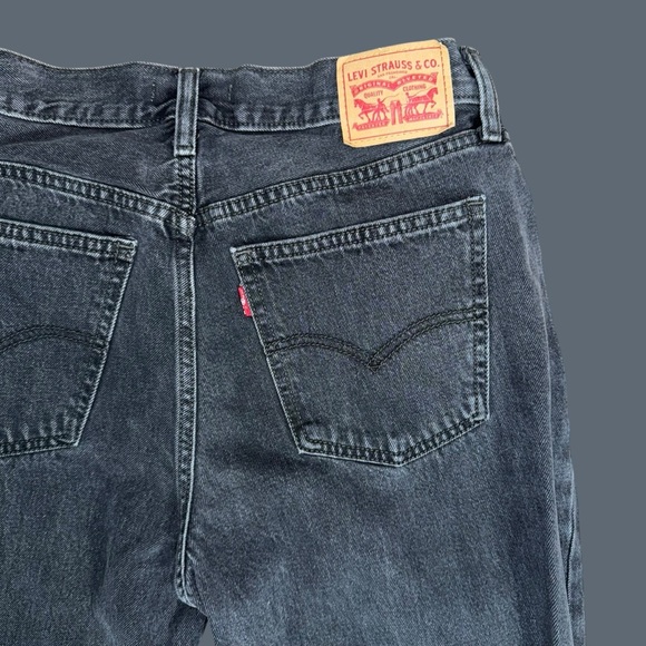 Black Levi’s Low Pro Straight Jeans - Picture 12 of 16